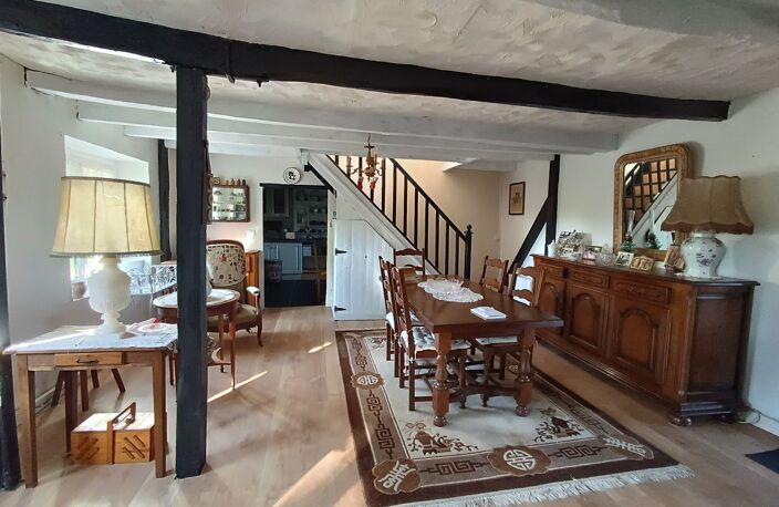 Maison en pierre 94 m² avec jardin arboré de 952 m², dépendances et serre – 3 chambres — photo 2