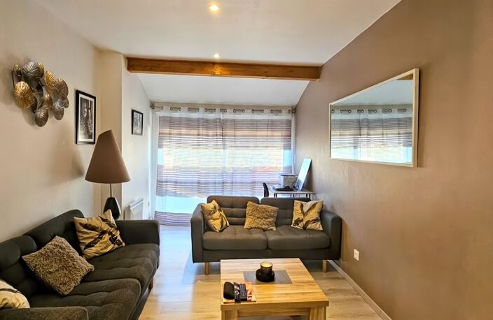 Dpt LANDES (40), à vendre proche de HAGETMAU Maison contemporaine de plain pied T5 de 111 m² avec piscine sur terrain de 850 m² au calme — photo 3