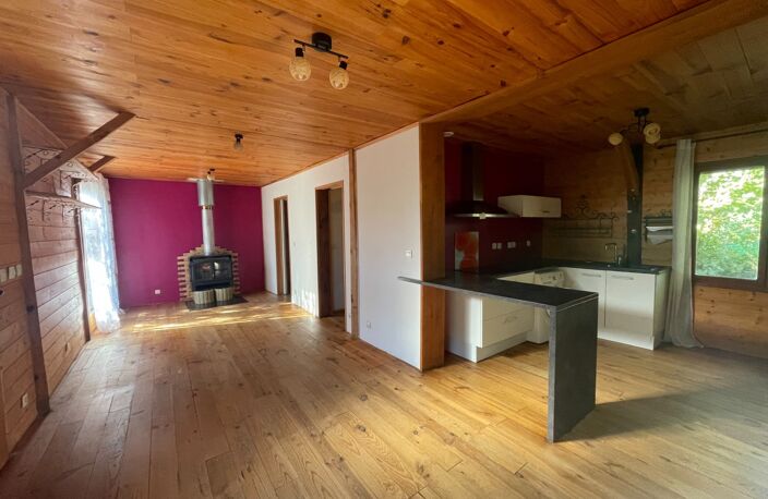 Maison à vendre 2 pièces  (05) — photo 3