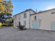 Maison de maître de caractère avec piscine, grand terrain et gîte indépendant — photo 2