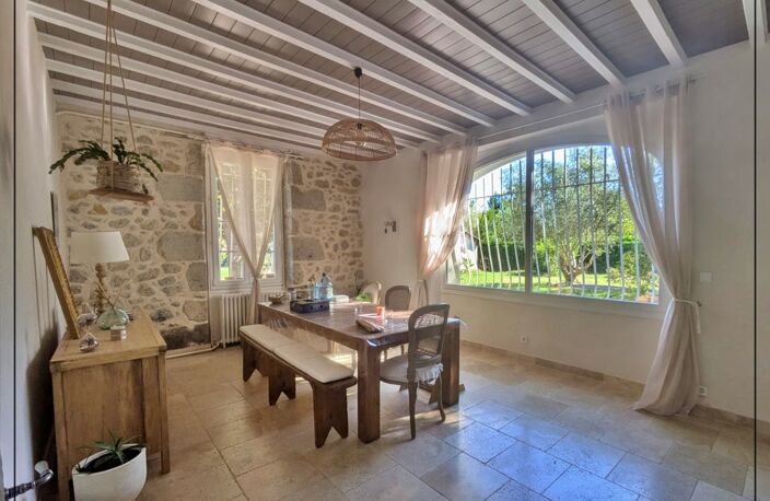 Maison de maître de caractère avec piscine, grand terrain et gîte indépendant — photo 5