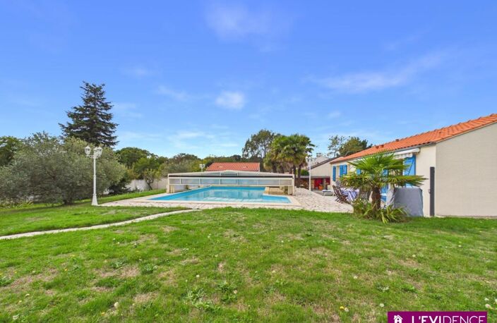 Saint-Brevin-les-Pins - Maison de plain-pied 87 m² - 3 chambres - piscine couverte — photo 2