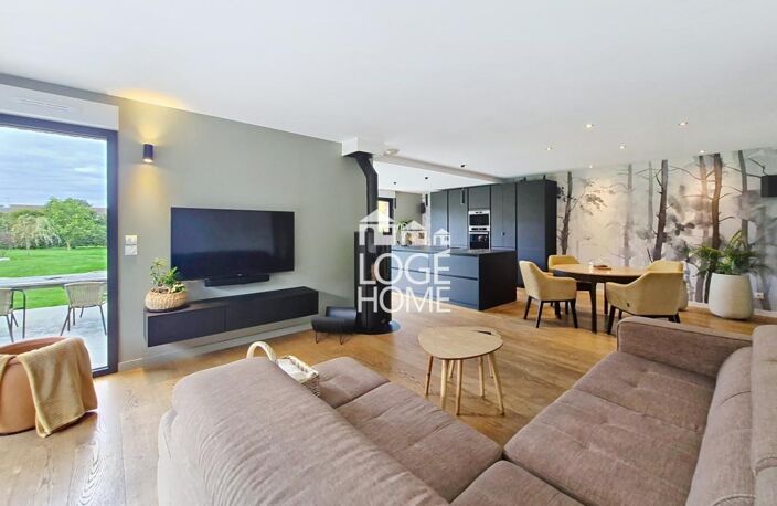 MAISON INDIVIDUELLE EN BRIQUES DE 2020 AVEC UN ESPACE DE VIE DE 56 M², JARDIN, GARAGES DEUX VOITURES — photo 3