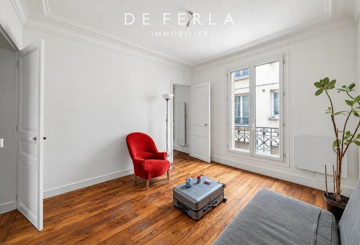 BOULEVARD VOLTAIRE – Appartement traversant de 2 pièces – Paris 11eme — photo 1