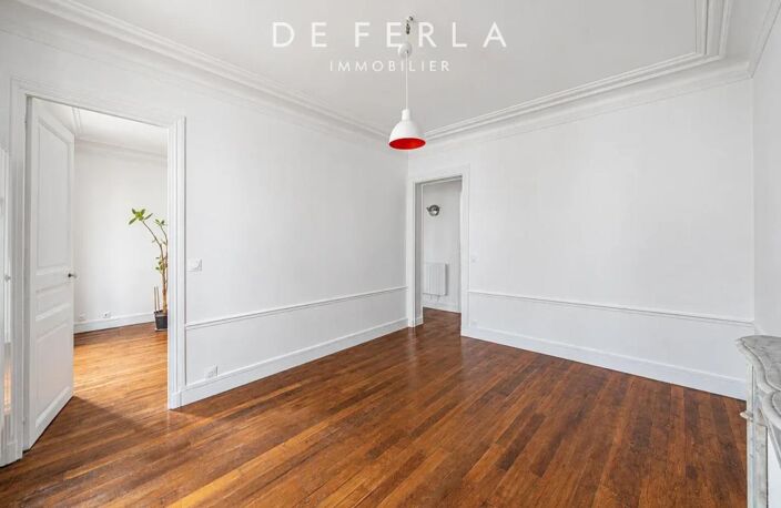 BOULEVARD VOLTAIRE – Appartement traversant de 2 pièces – Paris 11eme — photo 4