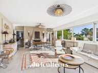Villa d’exception à 80 m de la Grande Plage – 205 m² – 8 chambres – Jardin paysager, terrasse et grand garage – Carnac Plage — photo 2