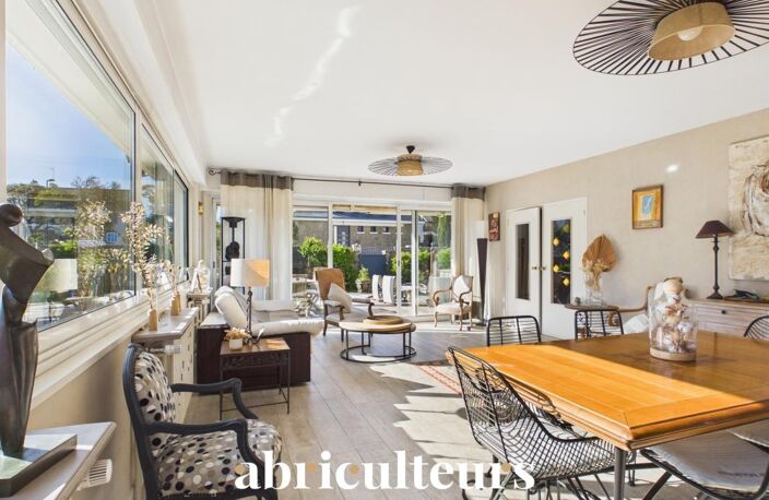 Villa d’exception à 80 m de la Grande Plage – 205 m² – 8 chambres – Jardin paysager, terrasse et grand garage – Carnac Plage — photo 3