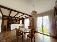 Maison de plain-pied avec terrasse et vue dégagée sur la campagne — photo 3