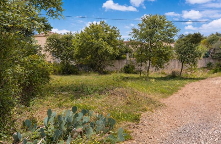 Vente maison à construire 87 m² Saint-Maximin-la-Sainte-Baume (83470) — photo 2