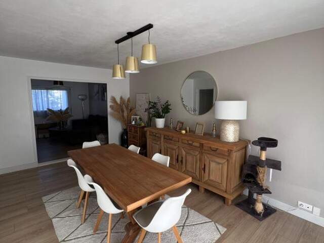Appartement À Vendre — photo du bien