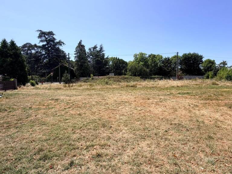 Terrain À Vendre — photo 1