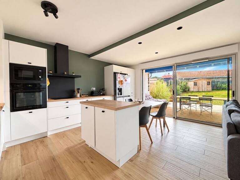 Maison de 2024 – 3 chambres – Jardin et terrasse couverte — photo 1