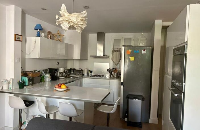 Appartement À Vendre — photo 2