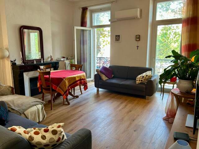 Appartement T4BIS À Vendre Toulon Centre — photo du bien