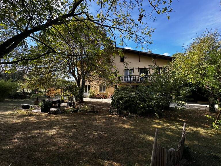 LES BORDES-SUR-ARIZE – Maison traditionnelle avec deux espaces de vie sur 2 510 m² de terrain — photo 1