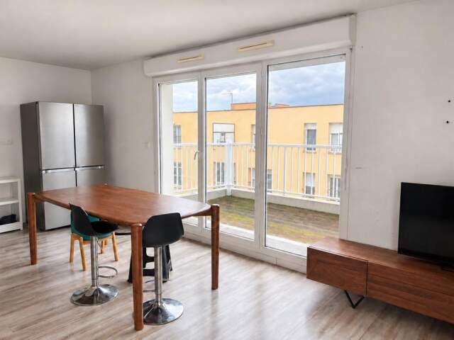 Toulouse Borderouge T3 dernier étage avec balcon et parking — photo du bien