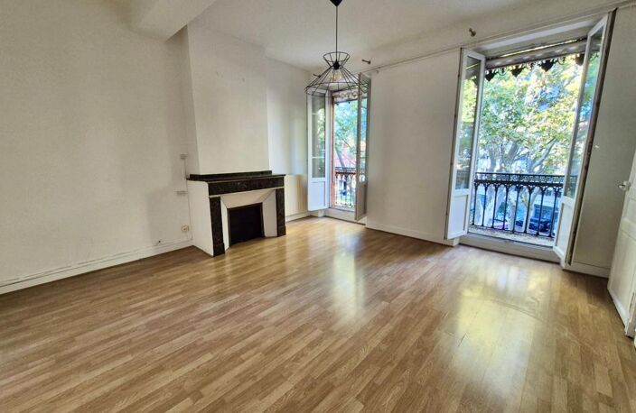 Toulouse Saint Georges Carnot Appartement T3 bis dans immeuble de caractère — photo 2