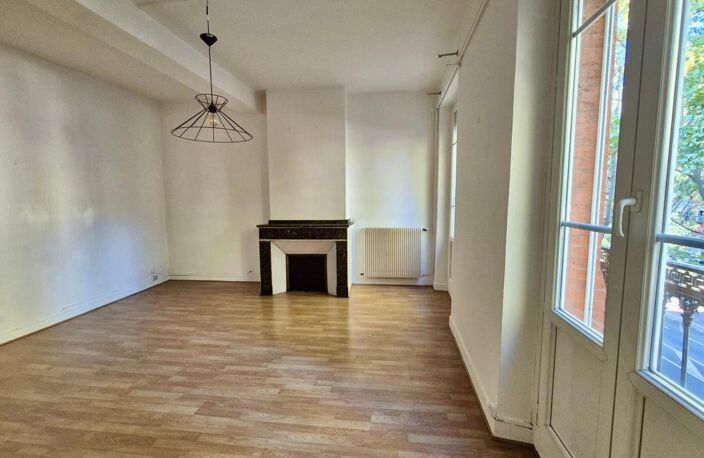 Toulouse Saint Georges Carnot Appartement T3 bis dans immeuble de caractère — photo 4