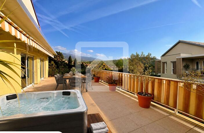 Appartement en toit-terrasse avec 48 m2 d'extérieur, double garage, cave — photo 2