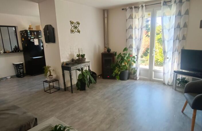 Maison de plain-pied de 90 m2 sur une parcelle de plus de 4 000 m2 — photo 5