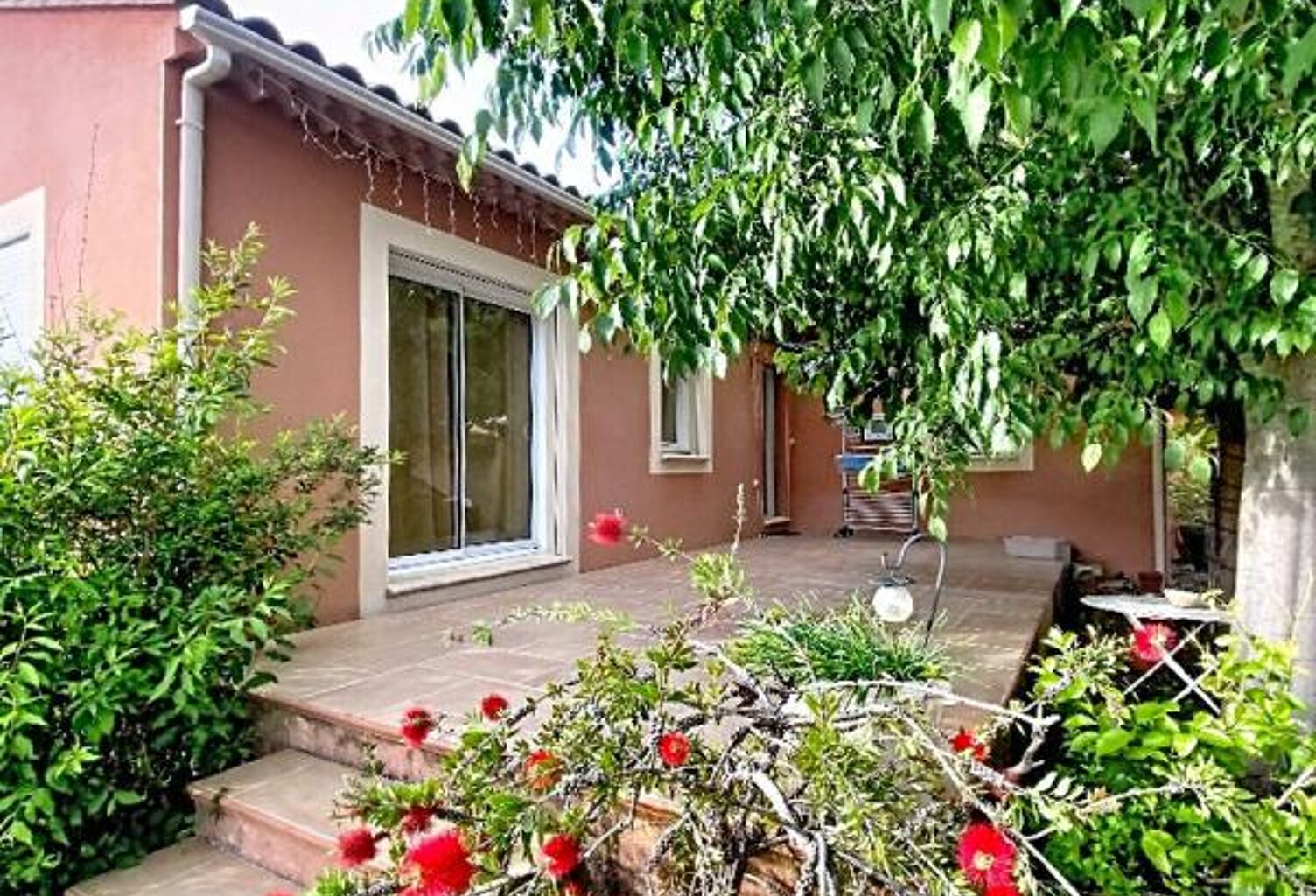 SORGUES ? MAISON PROVENÇALE DE PLAIN-PIED ? PISCINE ? TERRAIN 750 M² — photo 1
