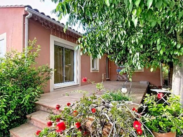 SORGUES ? MAISON PROVENÇALE DE PLAIN-PIED ? PISCINE ? TERRAIN 750 M² — photo du bien