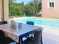 SORGUES ? MAISON PROVENÇALE DE PLAIN-PIED ? PISCINE ? TERRAIN 750 M² — photo 2