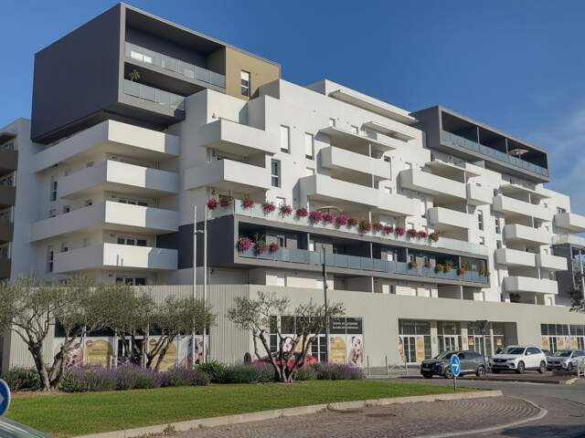 BÉZIERS POLYGONE. Grand T3 de 86 m² en Dernier Étage — photo du bien