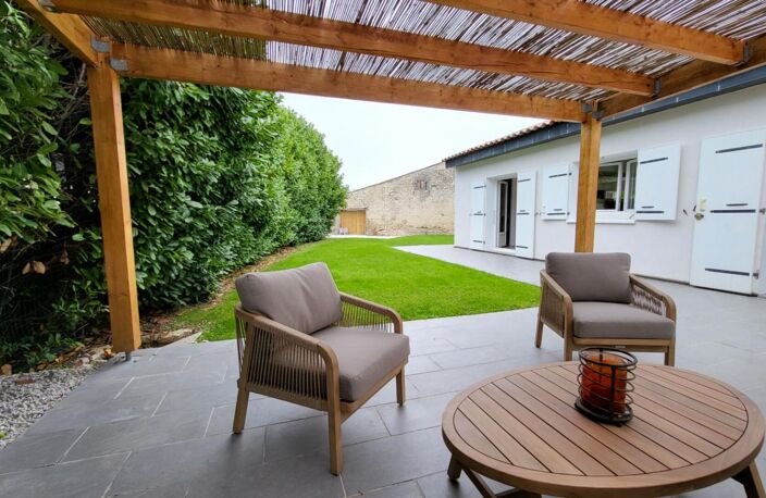 17220 - PROCHE LA ROCHELLE ET CHATELAILLON - MAISON 92 M², GRAND SEJOUR, 2 CHAMBRES, JARDIN, CELLIER, PARKINGS — photo 4