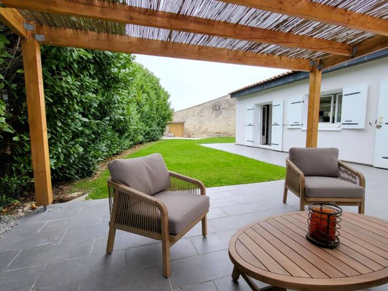 17220 - LA JARRIE - MAISON 92 M²  SUR TERRAIN 510 M², GRAND SEJOUR, 2 CHAMBRES, JARDIN, CELLIER, PARKINGS — photo 1