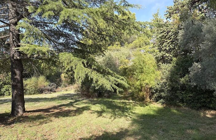 À VENDRE EN EXCLUSIVITÉ  TERRAIN DE 1 500 m² AVEC PROJET DE MAISON DE 225 m², SECTEUR EGUILLES, À 15 MINUTES D'AIX-EN-PROVENCE — photo 2