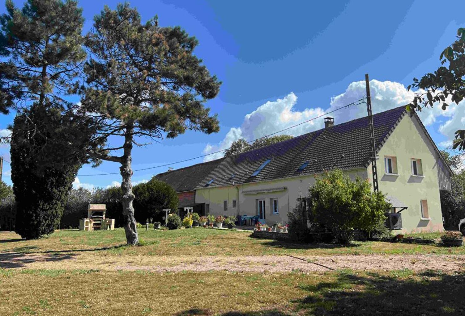 61500  SEES L'EVECHE, grande longère, 14 pièce(s), 10 chambres,  370 m2 environ , PRIX 374 400 , honoraires  4 % inclus  à la charge de l'acquéreur  soit 360 000 hors honoraires — photo 1