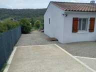 SALERNES (83), parfait état, villa T4, chambres 96 m2 — photo 4