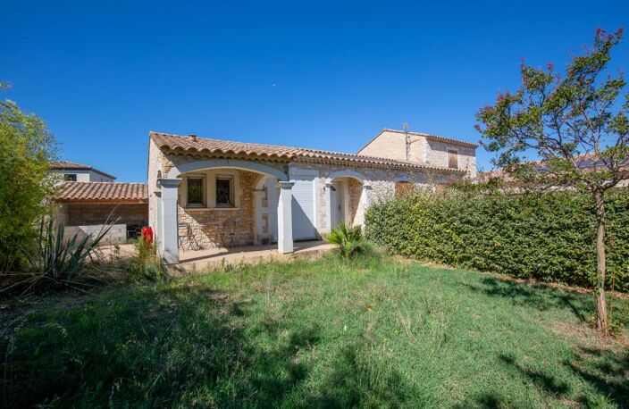 30126 Saint Laurent Des Arbres, calme,  2   jolies villas 15 pièces,  sur un terrain de 1050m2 — photo 2