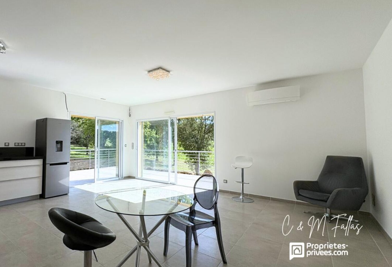 Villa 120 m² , garage 126 m², vue imprenable sur le Ventoux et les monts environnants — photo 1