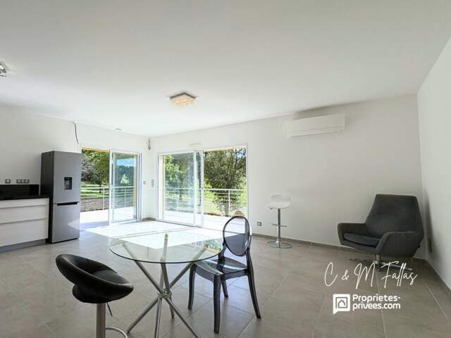 Villa 120 m² , garage 126 m², vue imprenable sur le Ventoux et les monts environnants — photo du bien