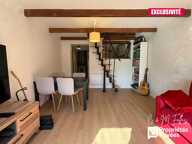 Ensemble immobilier avec appartement rénové - TRAVAILLAN - 220m² — photo 2