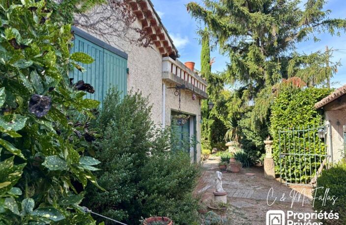 Maison plain pied, garage, jardin arboré, centre village — photo 3