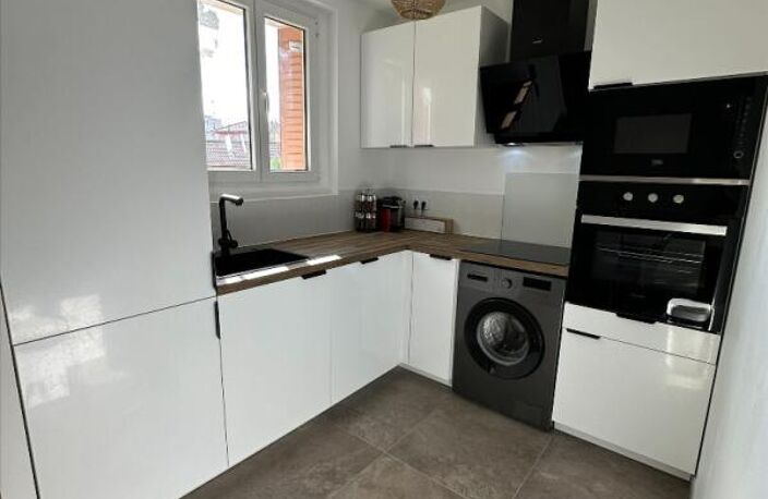 30.GARD.NIMES. Appartement traversant de 62 m² entièrement rénové — photo 3
