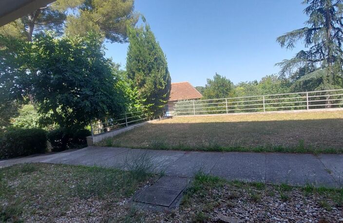 30.GARD.NIMES. APPARTEMENT DE 38 m²  QUARTIER CAMPLANIER DANS RESIDENCE CALME ET SECURISEE — photo 2