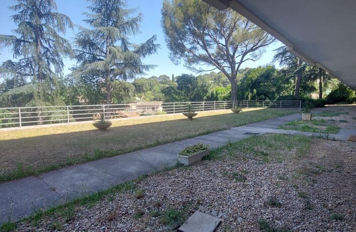 30.GARD.NIMES. APPARTEMENT DE 38 m²  QUARTIER CAMPLANIER DANS RESIDENCE CALME ET SECURISEE — photo 3