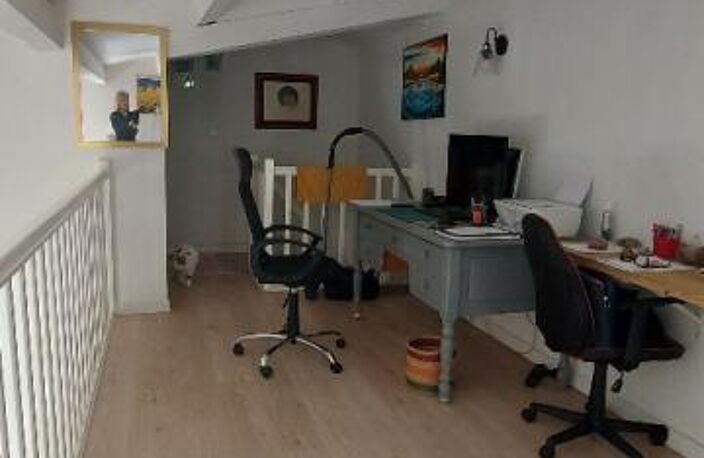 GARD. 30.NIMES. Quartier La Cigale. Maison de 120 m2 sur terrain arboré de 1250 m² avec Piscine Dépendance Capitelle — photo 4