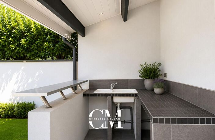 Maison contemporaine de plain-pied avec piscine 180 m2 Bruges Grand Darnal — photo 4