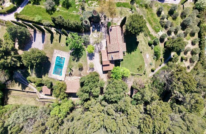 Le Castellet  Propriété de caractère au potentiel exceptionnel, au coeur d'un écrin de nature - 860 000 euros — photo 3