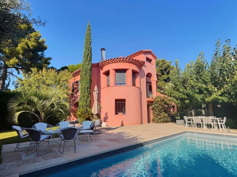 Villa d'architecte 165 m2  prox centre Bandol  1 450 000 — photo 1