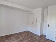 Appartement Nantes 1 P . 16.11 M² . Salle d'eau avec toilettes — photo 4