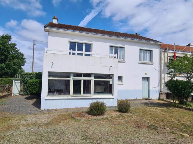 Terrain + Maison Gorges 4 P . 3 Chs . 84.1 M² . T 719 M² . Balcon . Garage . Sous sol — photo du bien