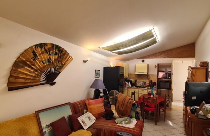 Maison Gorges Centre 8 P . 4 Chs . 174.34 M² . T 575 M² . Garage . Cave . Balcon — photo 4