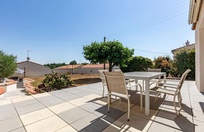 Maison Mouzillon 6 P . 4 Chs . Bureau . 177.85 M² . Double garages . T 1153 M² . Sous-sol — photo 5