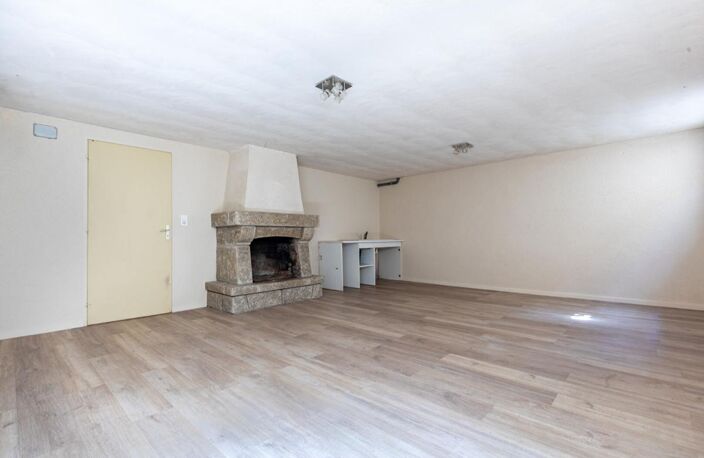 Maison Mouzillon 6 P . 4 Chs . Bureau . 177.85 M² . Double garages . T 1153 M² . Sous-sol — photo 2